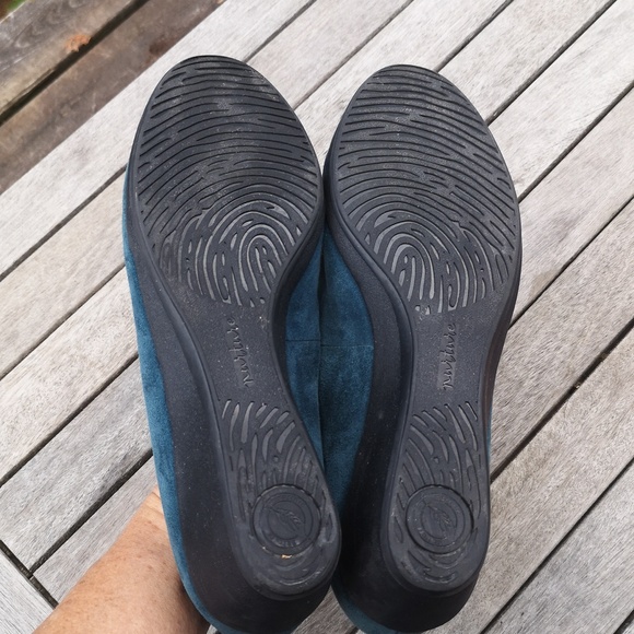 Nurture suede slip-on wedges - Picture 9 of 13